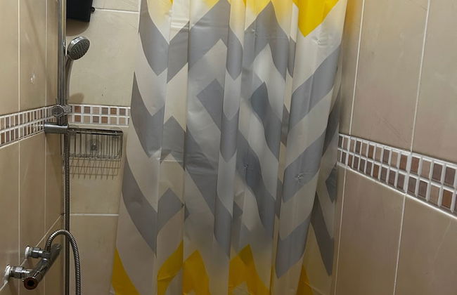 Stunning 4bedrooms Flat - Photo 12