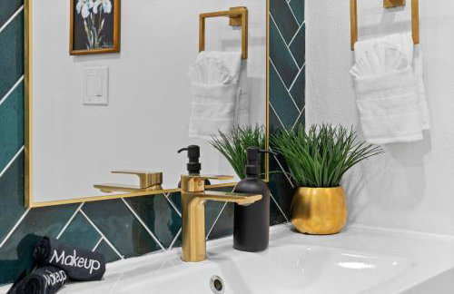 Moroccan-Inspired 1-BR Getaway near Reunion Tower - Foto 39