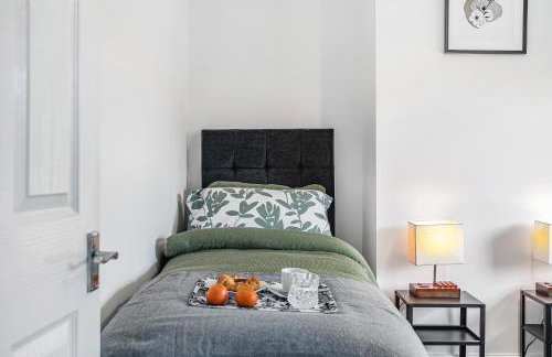 3-Bed, Sleeps 6, Near M1/M62 - Foto 10