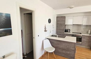 Sunny Lena Premium Family Apartment with Garden, Close to Beach & Pool - Foto 11