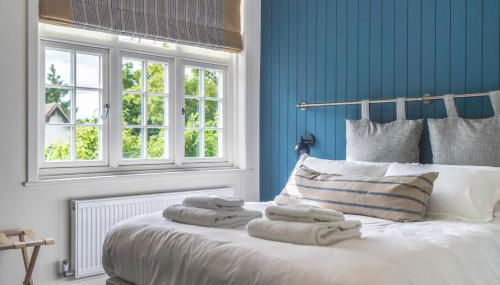 The Queen Stage - Photo 3, towels