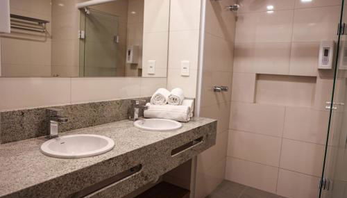 Aconchegante Flat em Canela - RS - Serra Class - Foto 5, towels, Shower