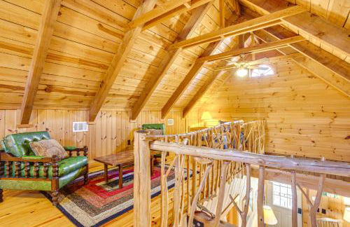 Quaint Dahlonega Cabin with Cavenders Creek Access! - Foto 16