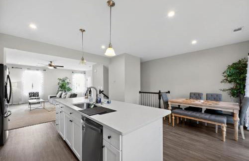 Capernaum Sanctuary - Minutes from Fenton, WakeMed, UNC Rex, RDU, RTP & Downtown - Foto 15