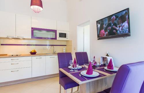 Villa Birikina with Pool - Photo 41