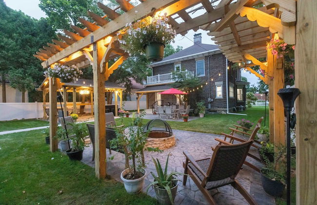 4 BDR Lake Geneva Estate Across From Beach! - Foto 50