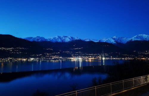 LAGUNA BLU - Villa da sogno con idromassaggio panoramico sul Lago di Como - Foto 9