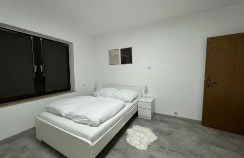 120qm Geräumige Wohnung & Balkon & Parkplatz - Foto 21