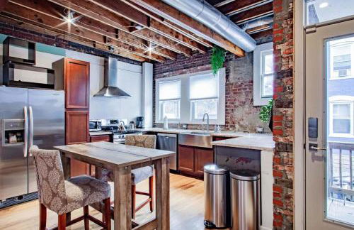 Inviting 3-Lvl DC Townhome Walk to METRO Station & Union Market H Street NoMa Union Station - Foto 2
