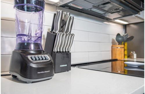 Trendy Historical Home Near Downtown Attractions - Foto 36