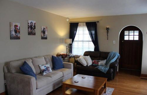 Charming Modern Retreat Near Downtown Jeffersonville & Bob Hedge Park - Foto 5