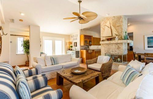 Salty Dog direct oceanfront luxurious retreat! - Foto 55