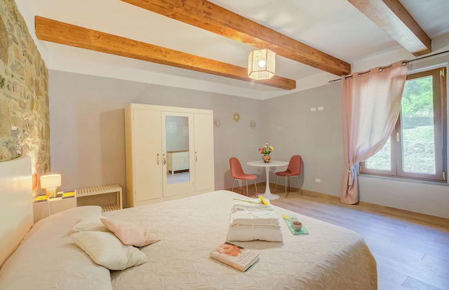 Relaxing Margherita Home Private Garden - Photo 9