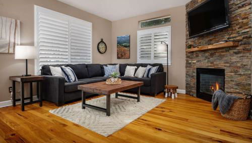 Beaverton Creek Cottage - Photo 1