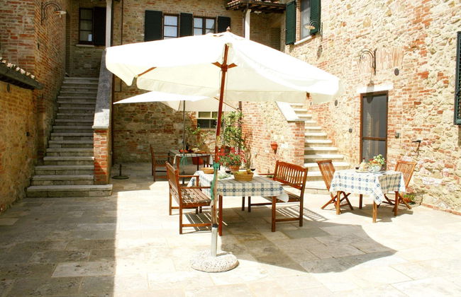 Lovely Farmhouse in Asciano With Swimming Pool - Foto 71