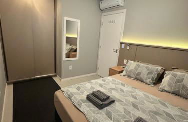 Apto lindo e completo com piscina em Itajai - Foto 24