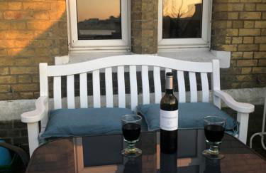 Cozy coastguard cottage with sea views - Foto 27