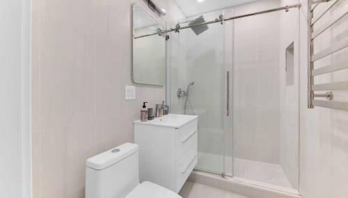 Modern 3Bd Rose Hills Manhattan Terrace Space - Foto 3, towels, Shower