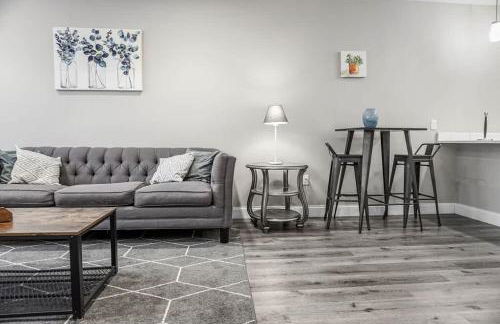 Unit 43 Homey 1BR Garage Parking - Foto 7