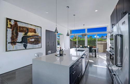 Oranj Door Modern - 4BR Pool, Hot Tub, Large Backyard - Foto 1