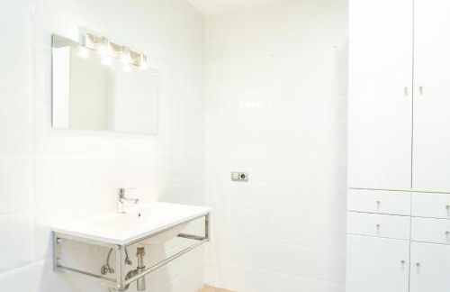 Valencia Luxury - Boutique Center - Photo 12