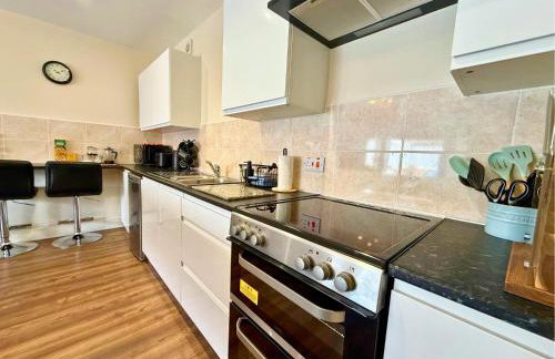 Pool Table 1-Bedroom House, near City Centre and Public Transport, Dog Friendly, Sleeps 5, Free Parking - Foto 41