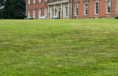 Modern 3 Bedroom Bungalow with Style & Comfort in Leicestershire - Photo 73