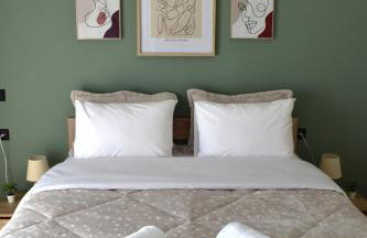 Pnoe Apartments - Photo 13