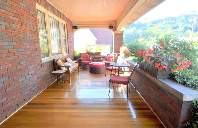 Aunt Beas Bungalow - Right in Town! - Foto 12