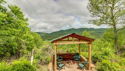 Secluded Mountain Cabin with Decks and Gazebo! - Foto 2