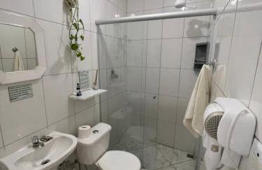 Suites Casa Azul-Vila do Abraão- conforto, limpeza, ótima localização - Foto 21