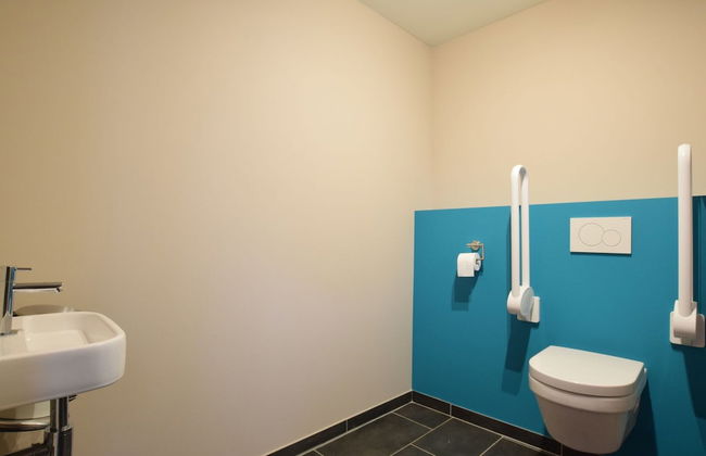 Serene Garden Retreat - Photo 19