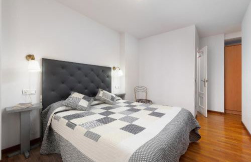 Centrico y parking gratuito Vut 142 as - Photo 11