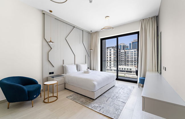 Luxurious 1 Bedroom Retreat With Pool gym and Game - Photo 7