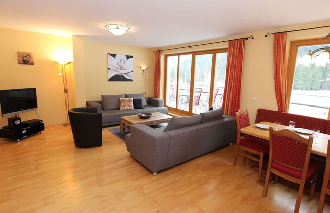 Chalet in Saalbach Near Ski Lift - Foto 12