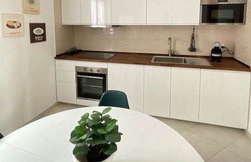 Attico vicino all Aeroporto con Parcheggio privato e 2 Bagni - Foto 16