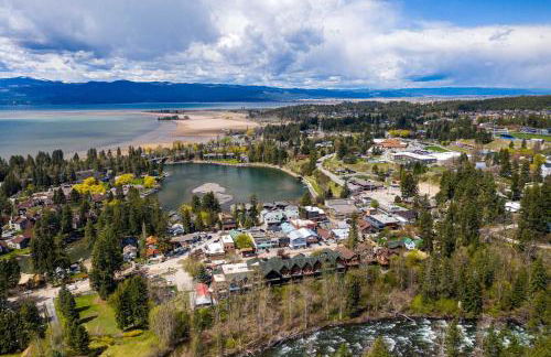 Paddle & Pine - Lake Views & Private Dock Access - Photo 46