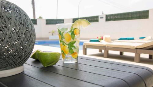 CASA SOLEADA Piscina CLIMATIZADA y PRIVADA - Foto 3