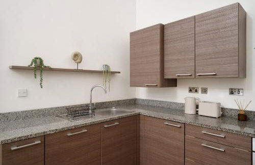 Modern 3BR - Flat Sleeps 8 - Walk to Liverpool St - Foto 23