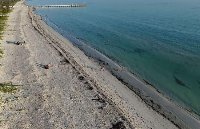 Arena y Mar Beachfront House, El Cuyo by The Spot Rentals - Foto 29