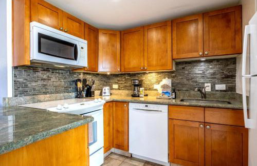 NEW KBM Resorts - FREE CAR - Garden View - Hale Ona Loa - Charming 1 Bedroom at Oceanside Resort HOL-102 - Foto 38