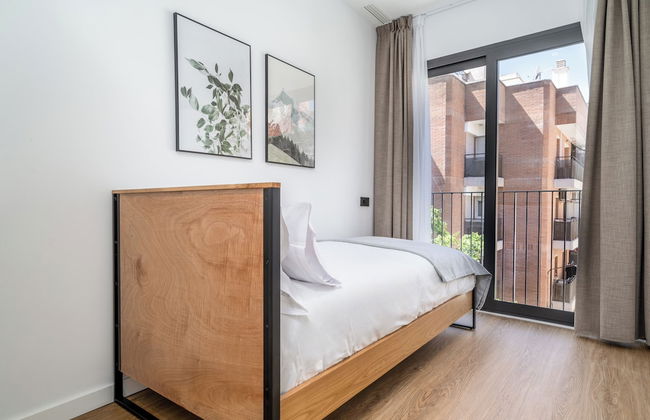 Limehome Barcelona Plaça Pirineus - Foto 14