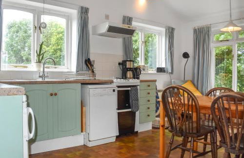 High House - Photo 13