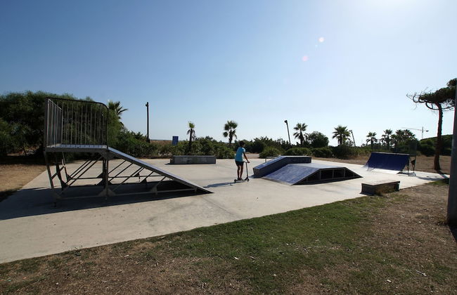 Pineda Be My Guest Castelldefels - Photo 22