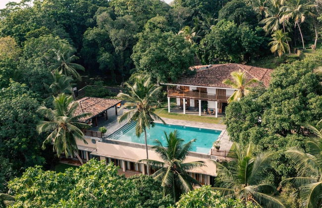 Luxurious 07 Bedroom Hilltop Villa With Private Gym - Photo 7