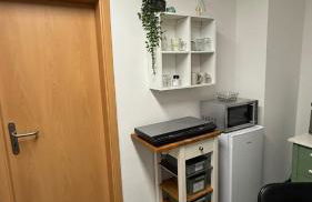 1 bedroom with private bathroom & Kitchenette - Foto 18