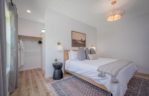 Galena Spring Escape - Hot Tub & Cozy Nights - Foto 29