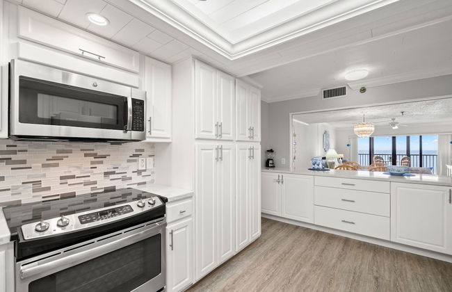 Reflections 503 Oceanfront Pool Hot Tub - Photo 13