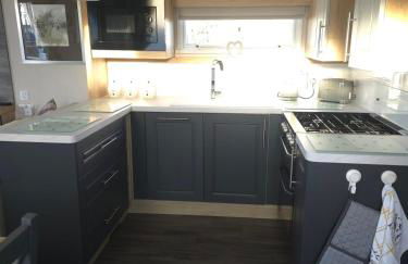 Silver 3 Bed Static Caravan With Patio - Foto 21