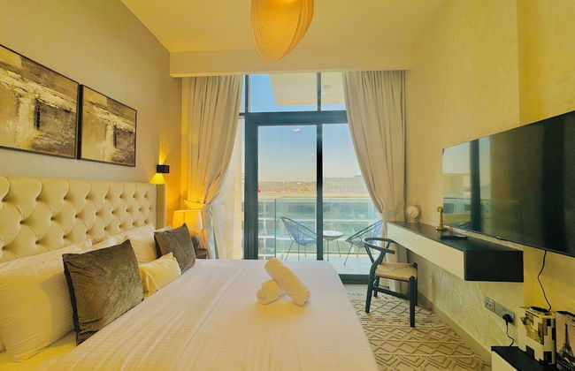 Venduras - Chic Studio in Azizi Riviera - Photo 8